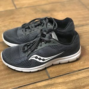 saucony memory foam womens